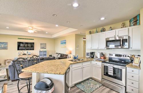 San Luis Casa | Private Beach Access Coastal Freeport Home!