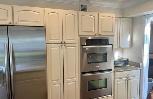 Vero Beach Casa | ~ Private Beach Access! ~ East A1A ~~ Sun, Sea, Pool, Relax!