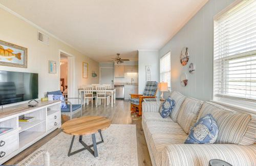 Gulf Stream Estates Apartamento | Private Beach and Pool Access Murrells Inlet Condo!