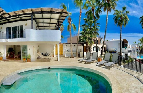 Cabo Bello Apartamento | Private Beach Great Location Condo
