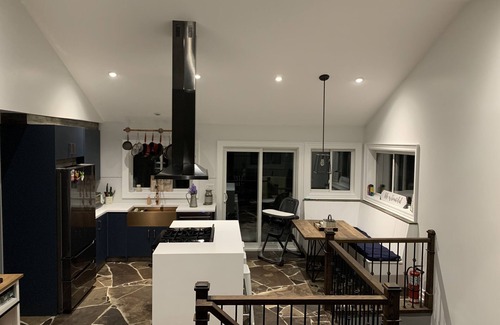 Armour Casa | Private Beach! Next to major snowmobiling trails!