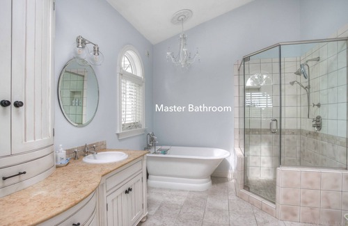 Branford Casa | Private Beach, Pool, Kayaks, Paddle Boards, Hot Tub, Infrared Sauna