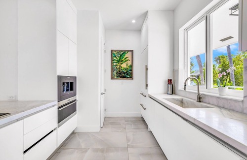 Islamorada Casa | Beach Residence / Private overwater dock / Heated Pool / Mahi Key