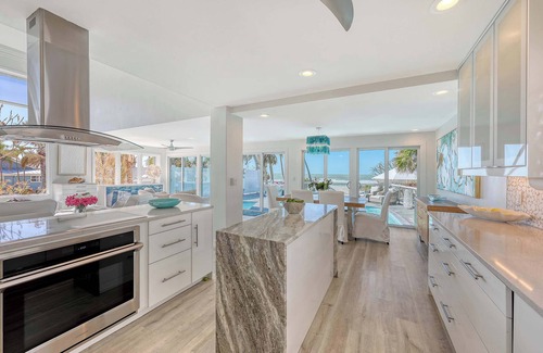 Nokomis Casa | Private beachfront estate on Gulf by LUXVP