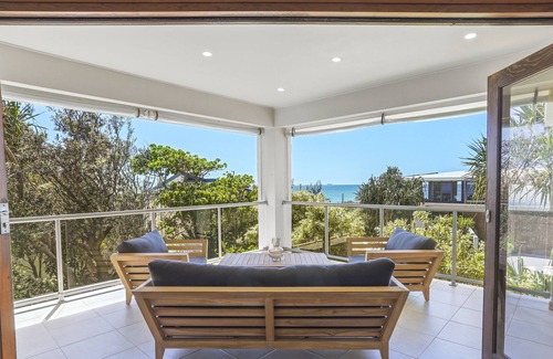 Castaways Beach Casa | Private Beachside Hideaway, Castaways Beach