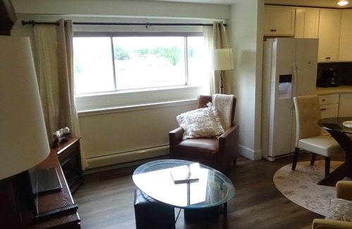 Loveland Casa | Private, beautiful one-bedroom basement apartment, with walkout and amenities!