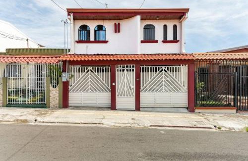 Alajuela Apartamento | Private bedroom 10 minutes from the SJO airport