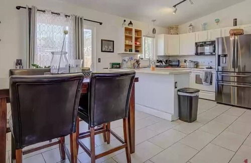 Clifton Cama Y Desayuno | Private Bedroom In Home With All The Amenities