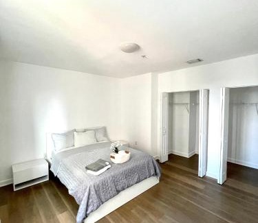 Coral Way Casa | Private bedroom in Miami - Coral Gables 601