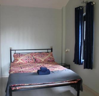 Nandanwan Casa | Private Bungalow with Garden, Main Road Connected - Om Bungalow, Happy Stay, Panchgani