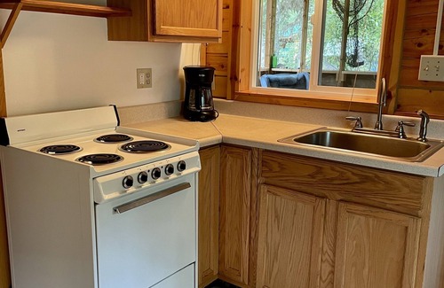 Cooper Landing Cabina | Private Cabin on Upper Kenai River