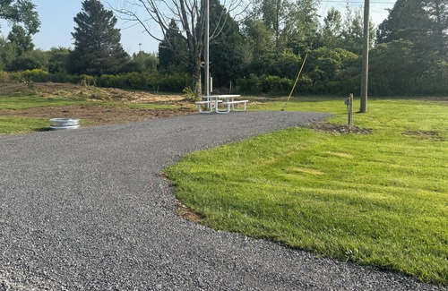 Pulaski Alquiler De RV | Private campsite in Pulaski for a peaceful get away.