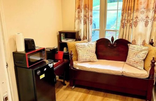 Lynchburg Casa | Private, Charm, & Unique Stay