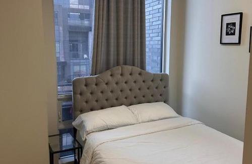 Hurontario Casa | Private comfort room