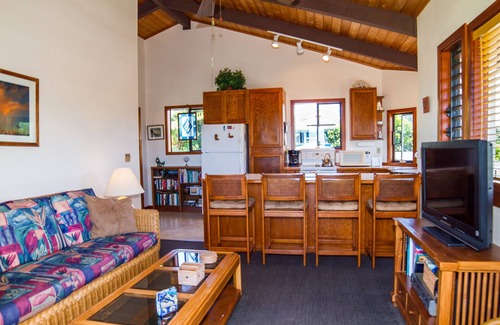 Omao Casa | Privado, cómodo y acogedor con vistas lejanas al mar ya la montaña
