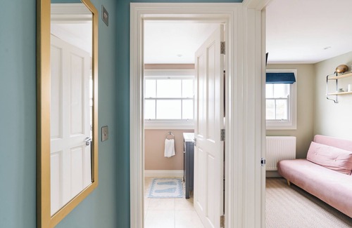 Stroud Green Casa | Private Comfortable Loft Apt in Superb Period Home 5 mins walk to Finsbury Park