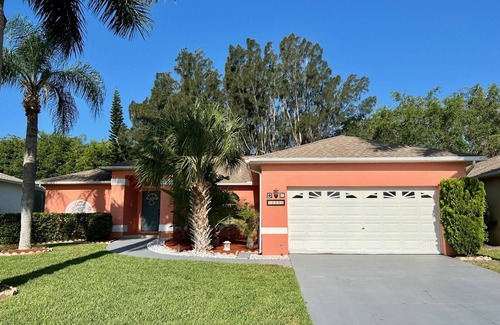 Biggar Casa | Private community just 15 minutes from the beaches