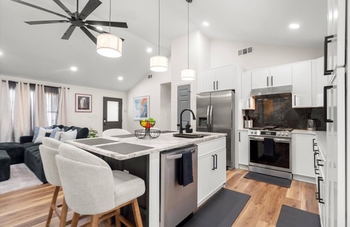 Belvedere Park Casa | Private Compound 2 Homes Sleeps 10+
