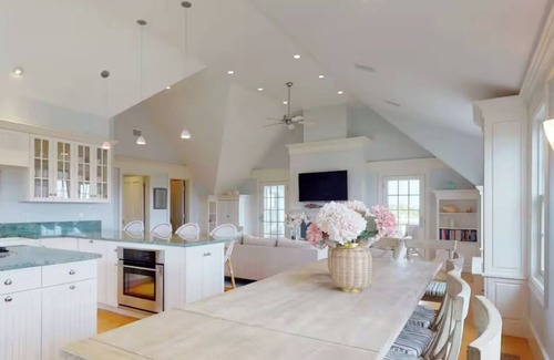 Dionis Casa | Private Compound w/two houses, pool, hot tub, sauna, & Jeep available to rent!