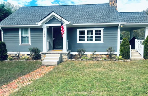 Lookout Mountain Cabaña | Private Cottage Near Rock City w/Deep Soak Tub & Waterfall Shower