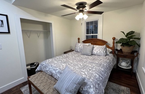 Singers Glen Cabaña | Private Cottage- country views, peaceful, clean