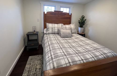 Singers Glen Cabaña | Private Cottage- country views, peaceful, clean