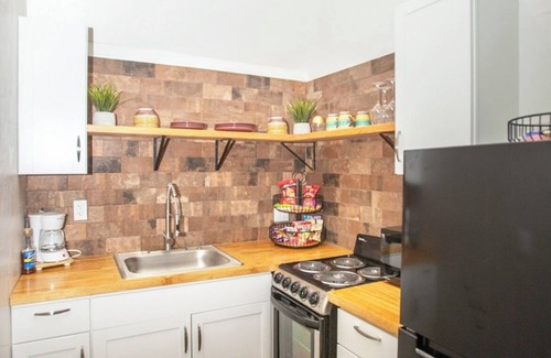 Central Oklahoma City Cabaña | Private Cottage in Central Oklahoma City