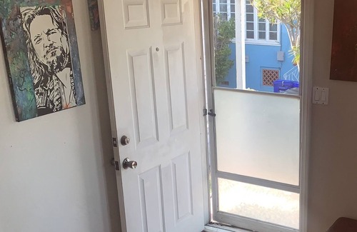 Little Italy Cabaña | PRIVATE COTTAGE IN BEAUTIFUL BANKER’S HILL!!!