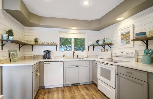 Oden Casa | Private Cottage on Crooked Lake