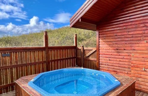 Blaskogabyggd Casa | Private cottage on Golden Circle with hot tub