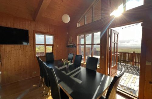 Blaskogabyggd Casa | Private cottage on Golden Circle with hot tub