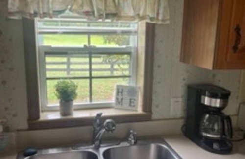 Berkeley Cabaña | Private Cottage on Horse Farm in Williamsburg!
