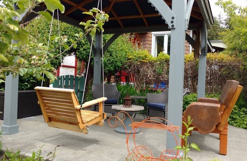 Sointula Cabaña | Private Cottage suitable for only 2 adults.