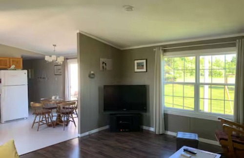 Prince County Casa | Private cottage to enjoy while taking in a view of the Darnley basin!