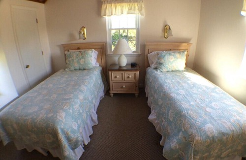 Madaket Casa | Private cottage Tristams Group 5 min walk to the beach