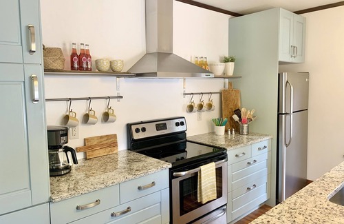 Pinehurst Casa | Private Cottage with Personal Chauffeur and Free Breakfast
