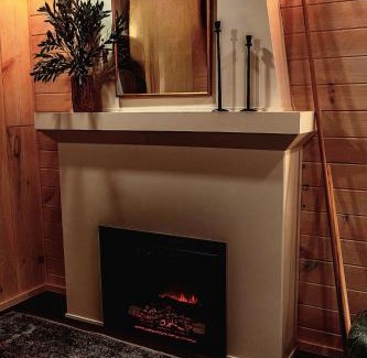 Blue Ridge Chalet De Esquí | Private Couples Retreat Scenic Hottub -Fireplace