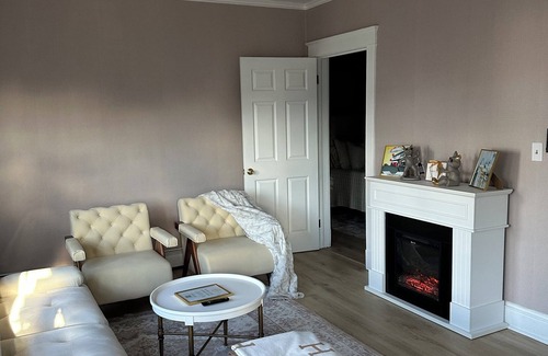 Scranton Apartamento | Private Cozy 2-bedroom apartment in charming Scranton with AC