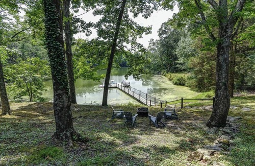Johnsonburg Casa | Private Cozy 2BR Lakefront, 200-Acre Estate