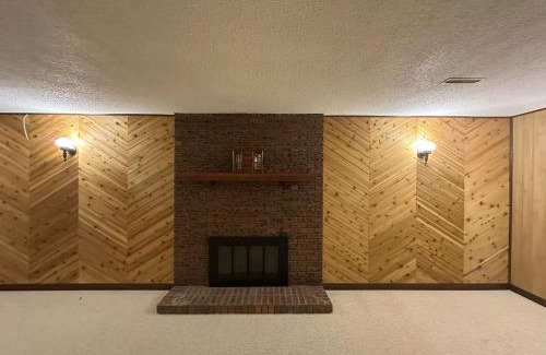 Saskatoon Casa | Private Cozy Basement Suite Near Downtown Saskatoon