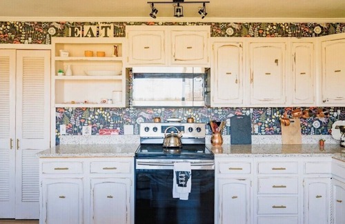 Harrison Cabaña | Private & Cozy Ozark Mnt Cottage near BNR, Jasper, Boxley HRSN & hiking. VIEW