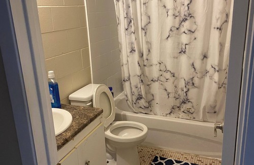 Deep River Apartamento | Private Cozy Room in Downtown Deep River