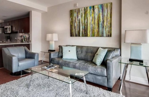 George Washington University Apartamento | Private DC 1BR | Full Kitchen | Washer/D | by GLS