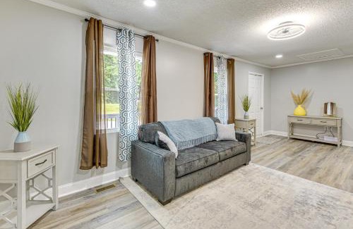 Sanford Casa | Private Deck and Yard Home 3 Mi to Dtwn Sanford!