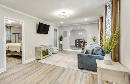 Sanford Casa | Private Deck and Yard Home 3 Mi to Dtwn Sanford!