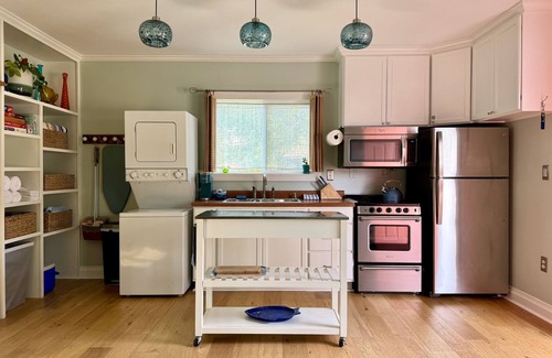Charleston Apartamento | Private Detached Guest House Close to Historic Charleston