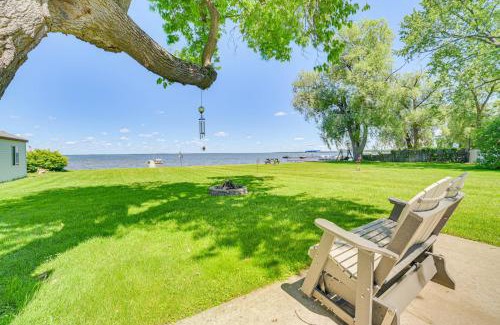 Houghton Lake Casa | Private Dock and Fire Pit Houghton Lake Home!
