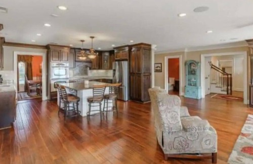 Lake Murray of Richland Casa | Private Dock & LAKE access! Hottub! Play area!