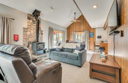Michaywe Casa | Private Dock, Near Skiing Lakefront Gaylord Home