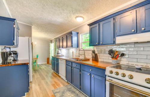 Milledgeville Casa | Private Dock Pet-Friendly Home on Lake Sinclair